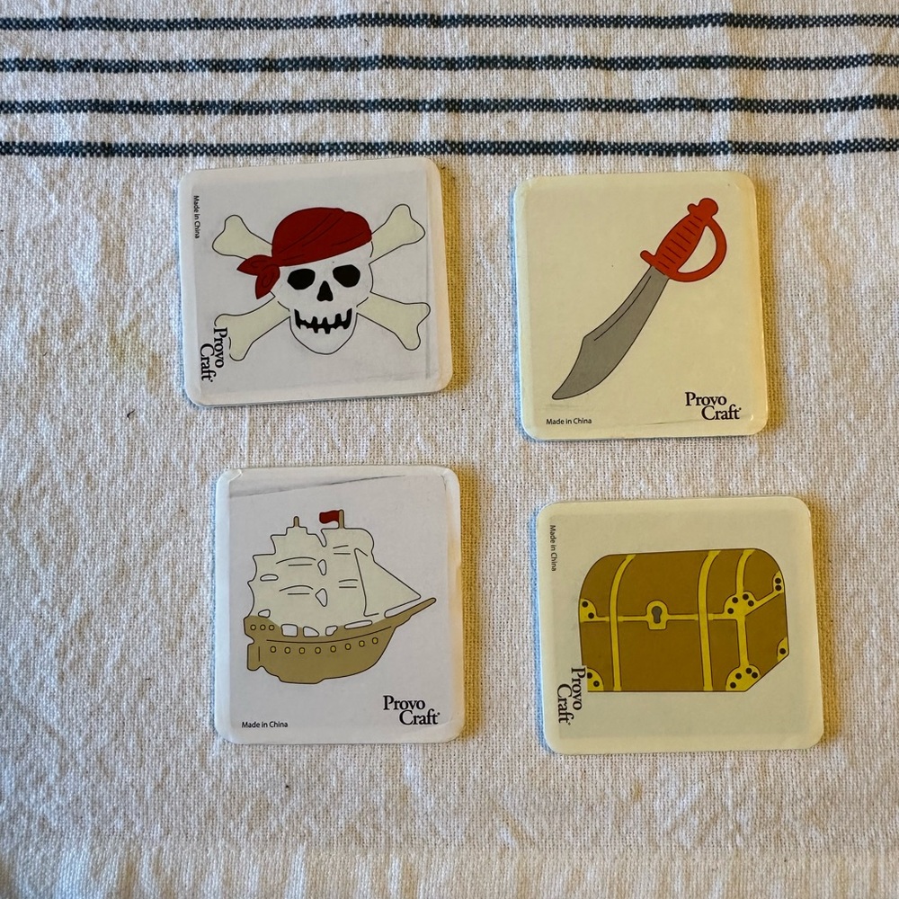 Cuttlebug thin die cute set of 4. Lots listed, so make a bundle & save $!